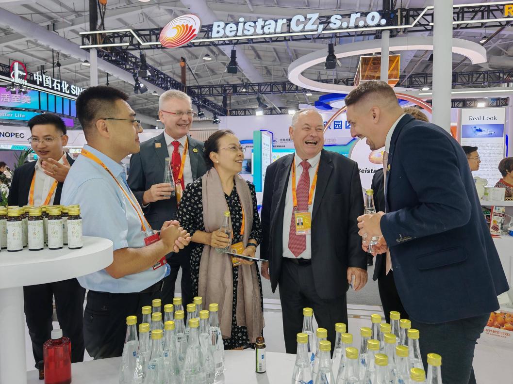 2509191609109591523.jpg 2509191609109591523.jpg