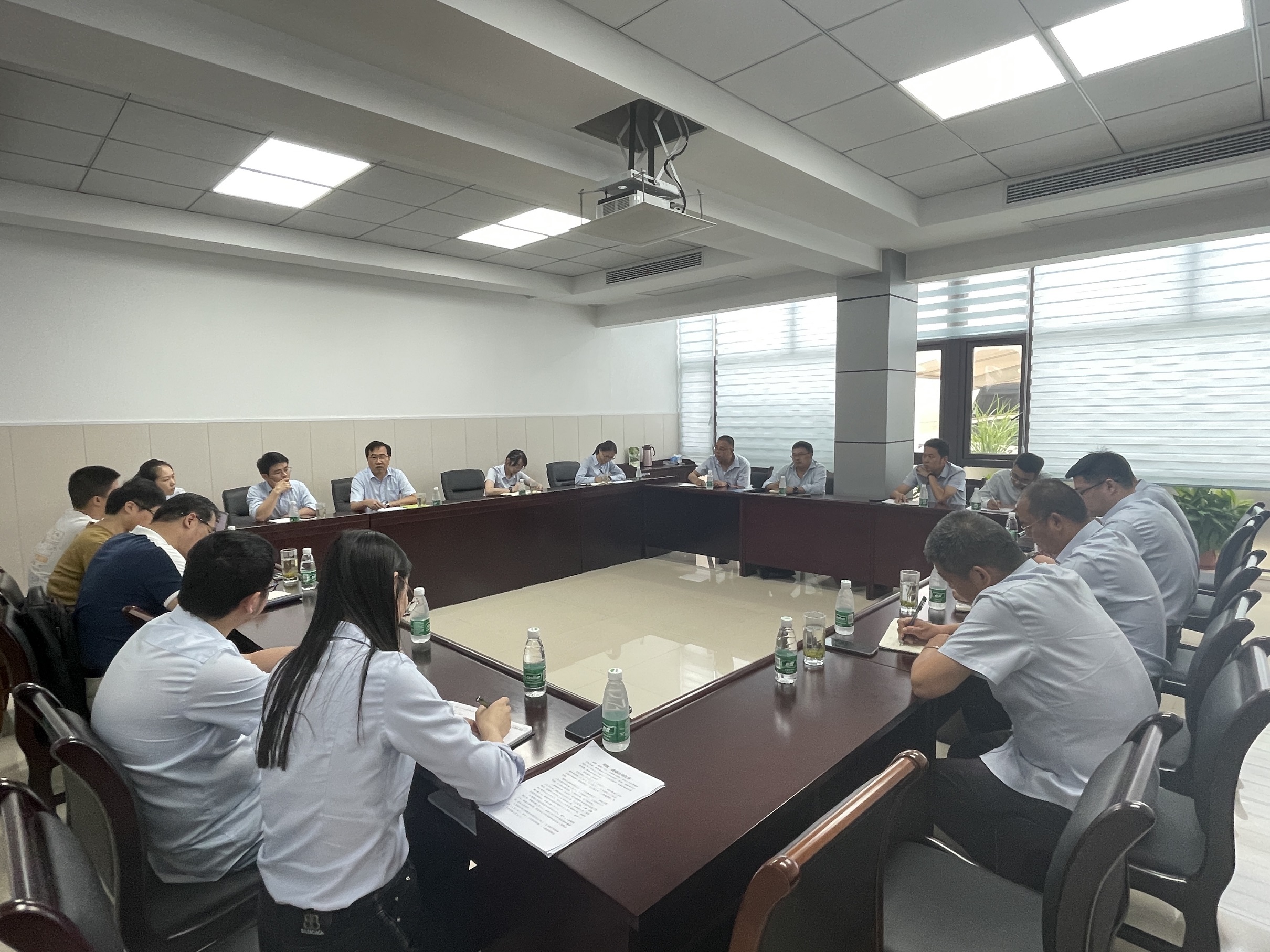 美绿公司吸收合并盛通公司启动会 - 副本.jpg