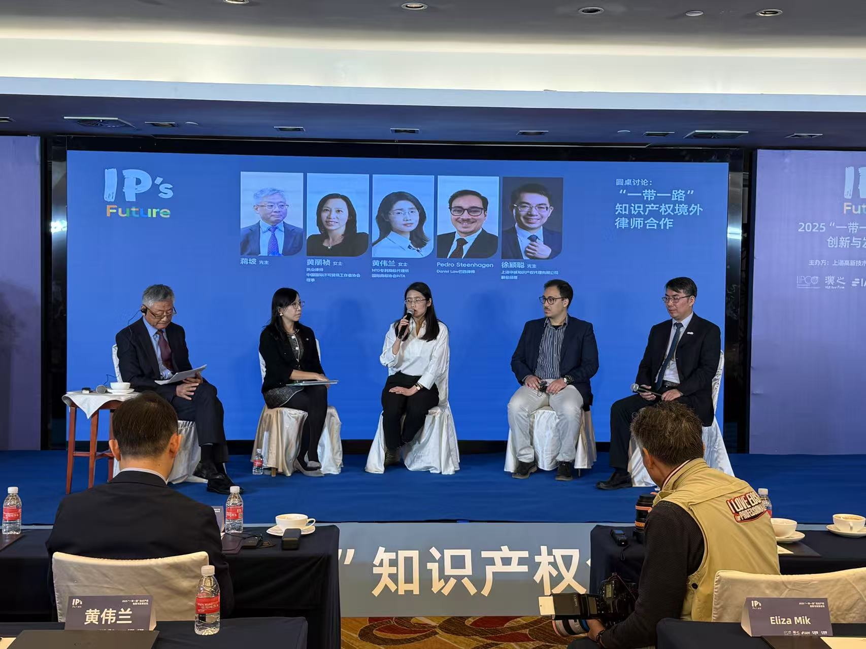 黄伟兰.jpg 黄伟兰.jpg