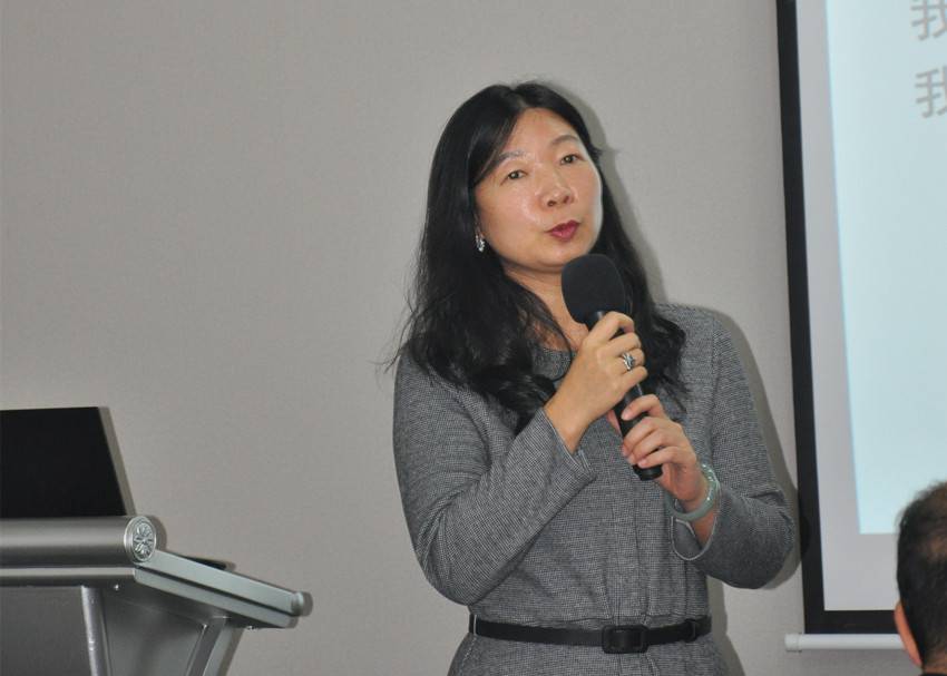 图片4:曹主任_副本.jpg 图片4:曹主任_副本.jpg