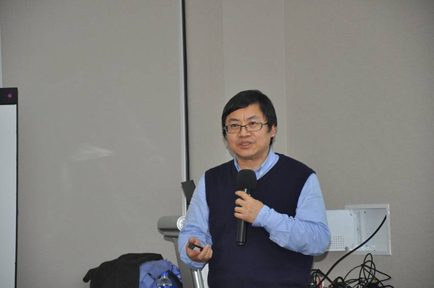 图片3:易继明_副本.jpg 图片3:易继明_副本.jpg