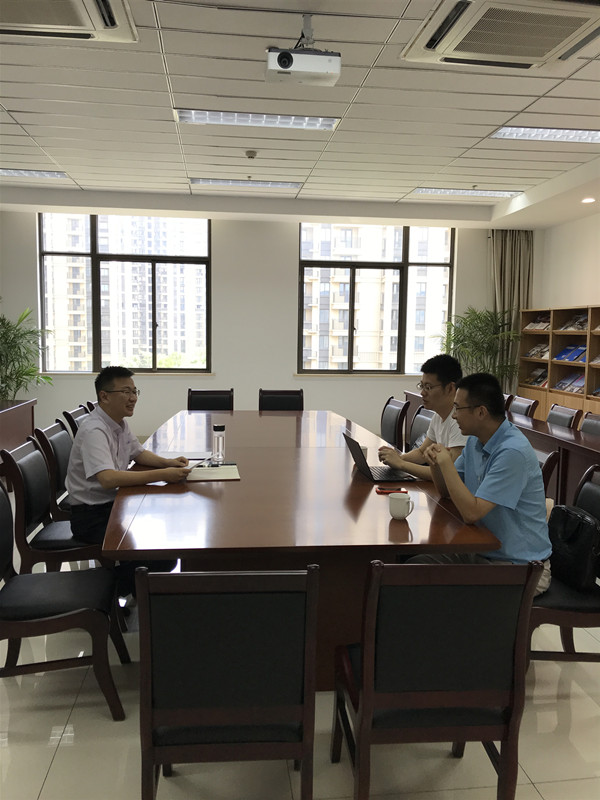 滬通鐵路常熟站南廣場安評協(xié)調(diào)會 .6.28_副本.jpg 滬通鐵路常熟站南廣場安評協(xié)調(diào)會 .6.28_副本.jpg