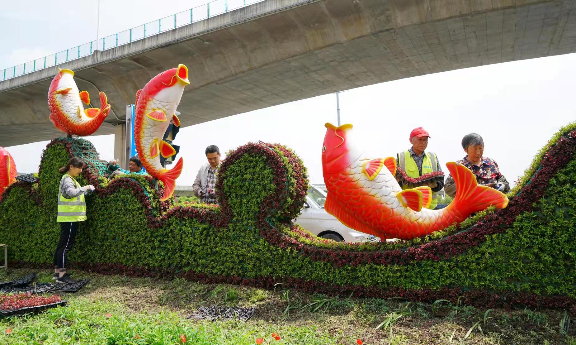 黃河路三環(huán)路路口立體造景.jpg 黃河路三環(huán)路路口立體造景.jpg