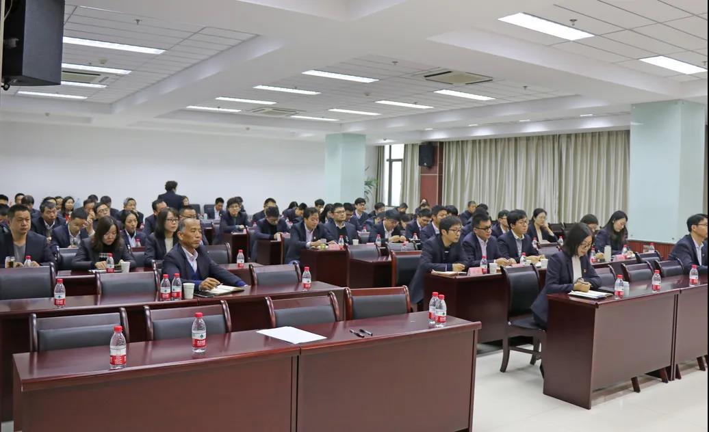 C:\Users\Administrator\Desktop\各种照片\11.30培训\二条\微信图片_20201201091449.jpg