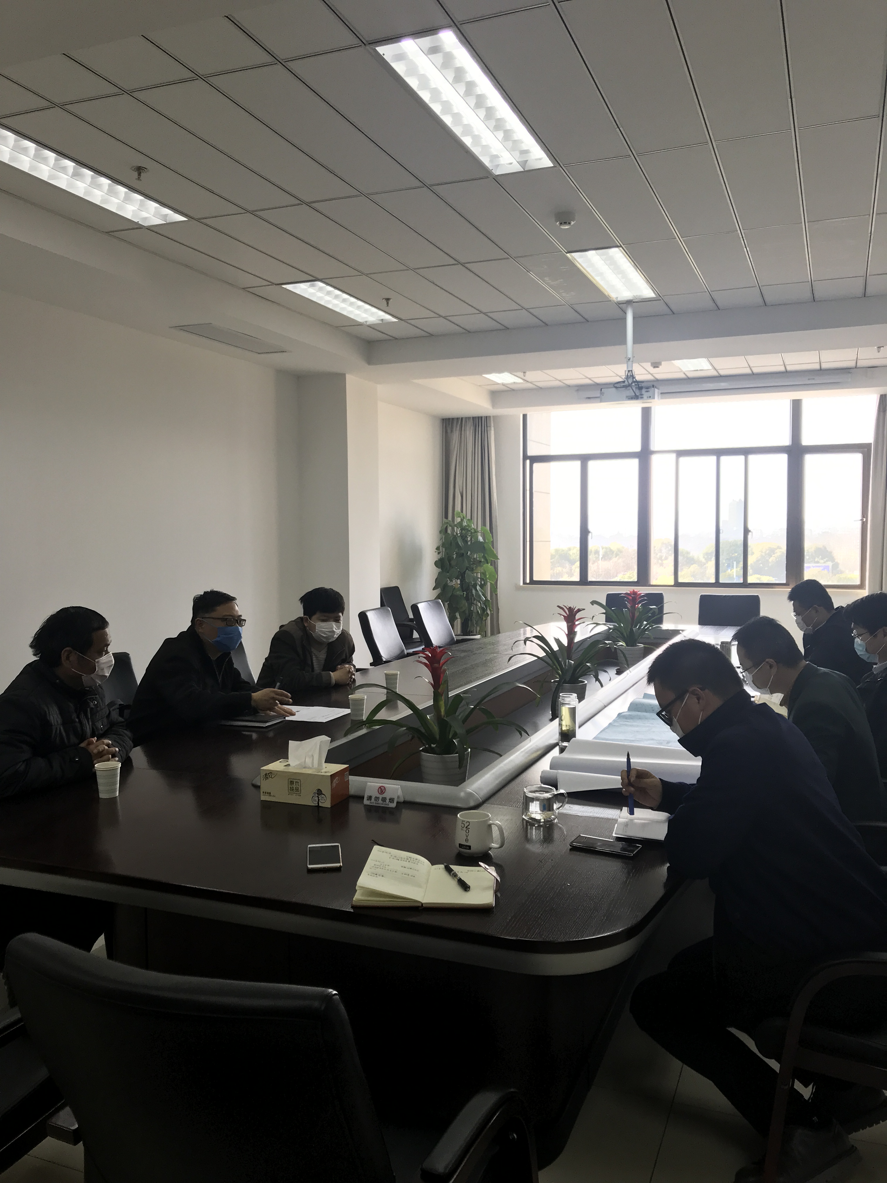 計劃科召開常熟市烈士陵園圍墻工程前期推進(jìn)會2020.3.18.jpg 計劃科召開常熟市烈士陵園圍墻工程前期推進(jìn)會2020.3.18.jpg