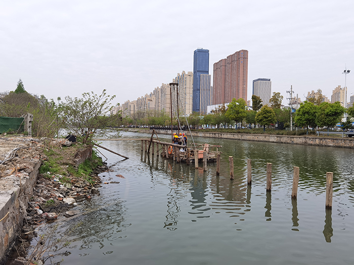 河道排架搭設(shè).jpg